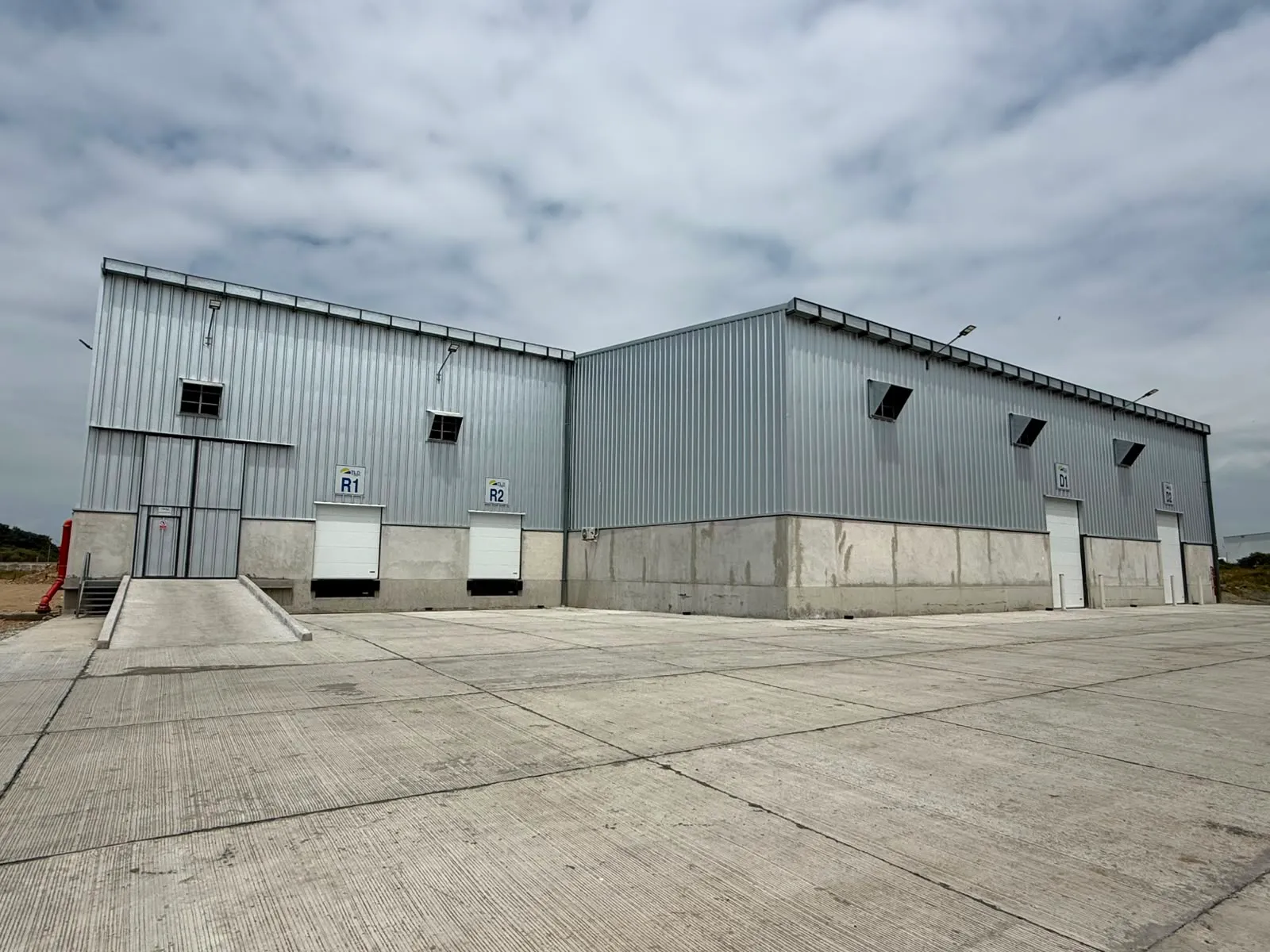 New TLD warehouses with dock doors